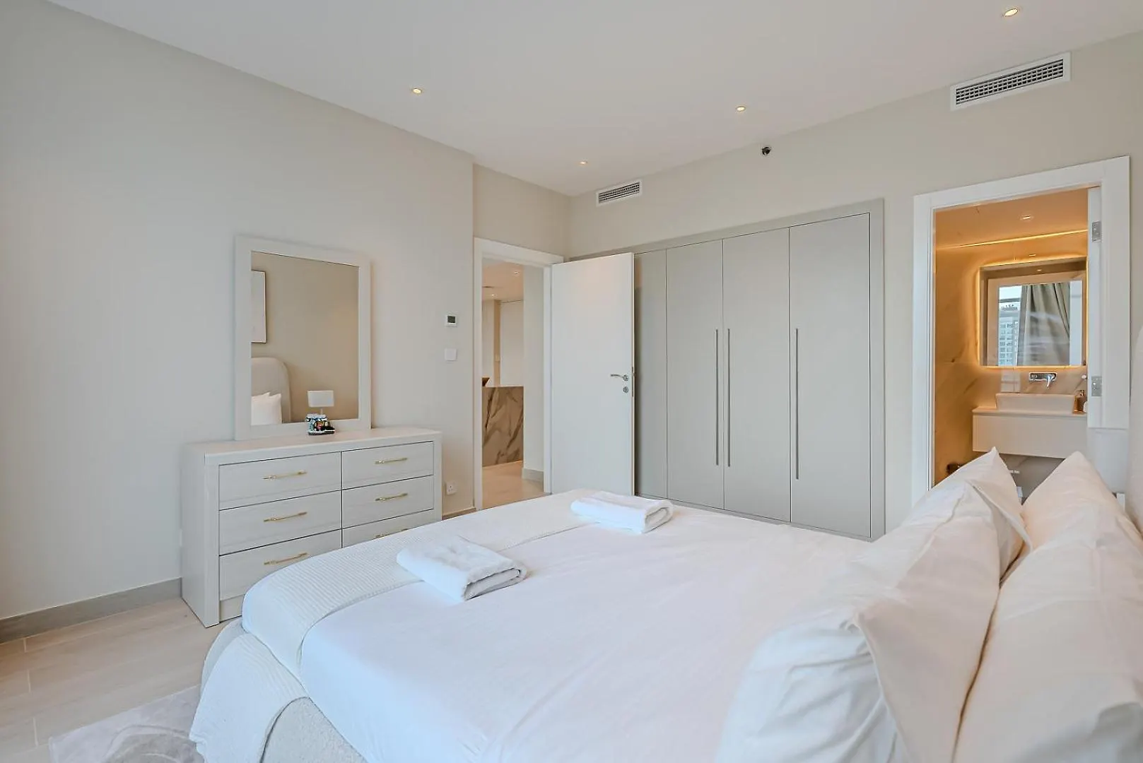 Breathtaking1 Bdr Apartment In Dubai Marina I Bonair I Park Islands